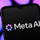 Mark Zuckerberg annuncia agenti AI personali e aziendali