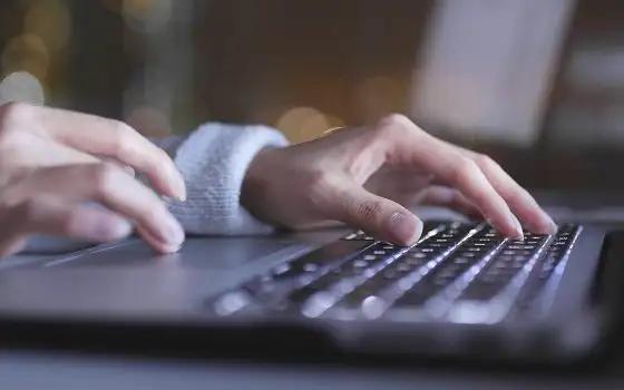 Hosting economico con dominio gratis? C'è Hostinger da soli 2,99€ al mese