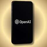 Lo smartphone di OpenAI senza app: solo agenti AI per fare tutto