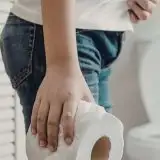 Il tempo in cui le feci rimangono nel corpo impatta sulla tua salute