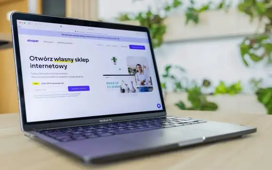 Crea e gestisci un sito web con i servizi di hosting di Aruba a partire da 0,99 €/anno