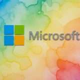 Microsoft elimina il login con SMS e consiglia le passkey