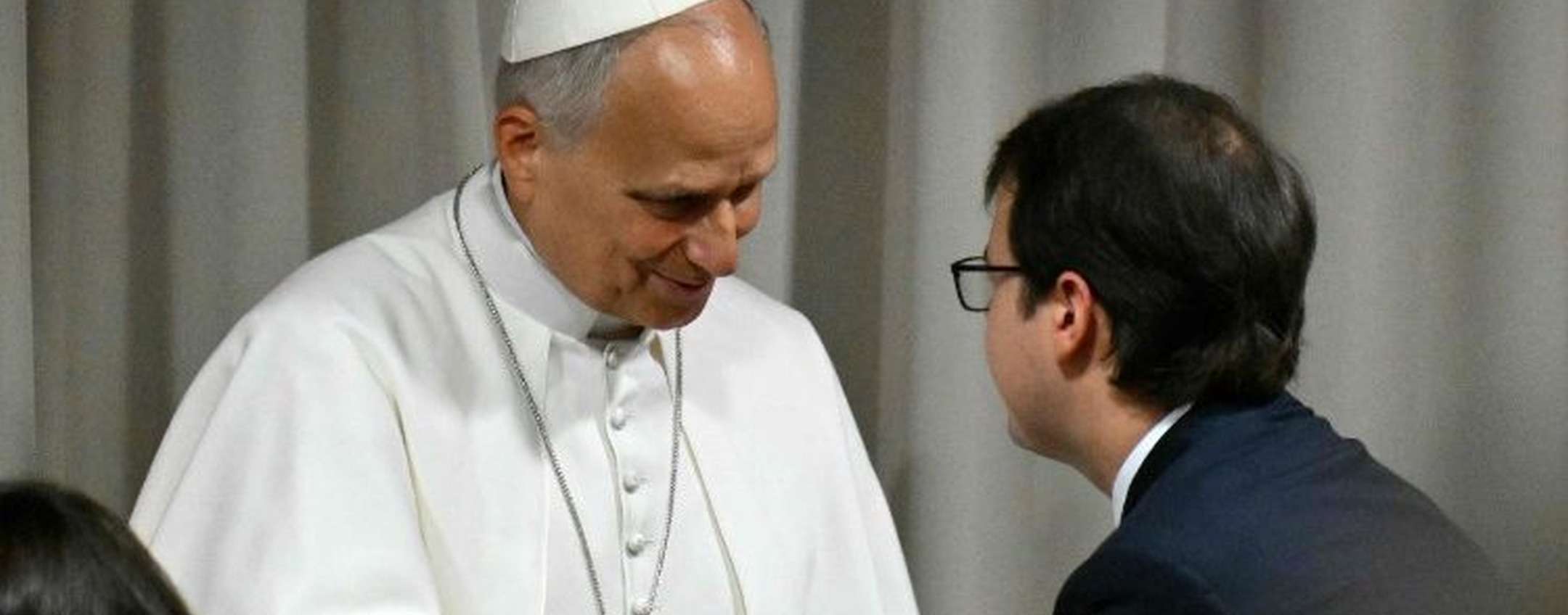 Papa Leone XIV e Chris Olah
