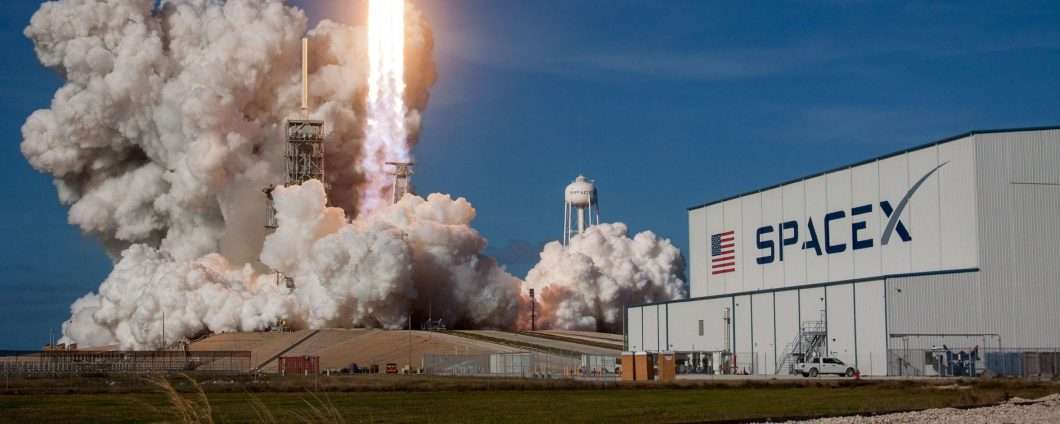 SpaceX svela i piani dell'IPO e i dati finanziari