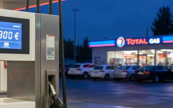 Truffa bonus carburante: attenzione ai falsi SMS INPS