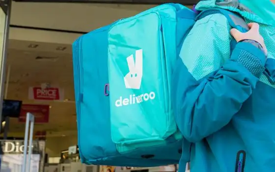 Glovo e Deliveroo nel mirino dell'Autorità: l'impegno etico è reale?