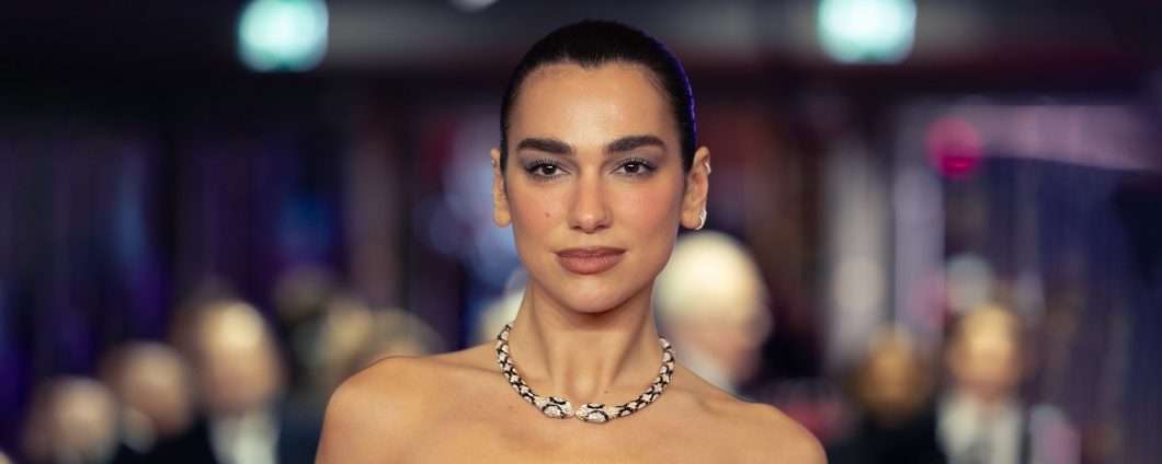 Dua Lipa trascina Samsung in tribunale per le confezioni delle TV