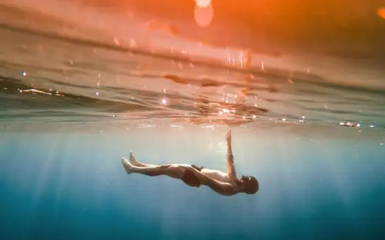 Un ingegnere sostiene che 100 giorni sott'acqua hanno allungato la sua vita di 10 anni