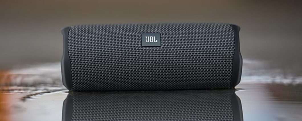 JBL Flip Essential 3: speaker Bluetooth portatile pazzesco in offerta a tempo