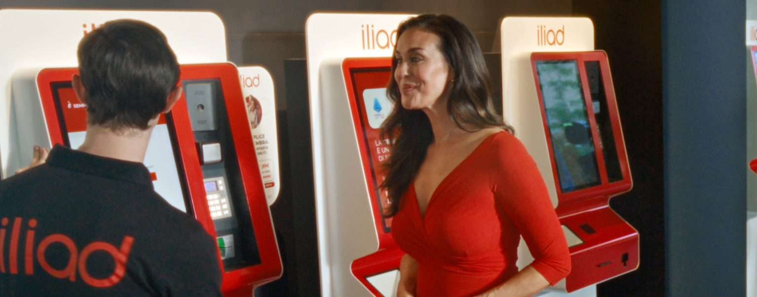 Anteprima: A Fastweb non piace lo spot iliad con Megan Gale: effetto Streisand