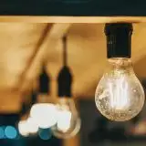 Bollette luce e gas, è il momento di bloccare i prezzi: ecco come fare
