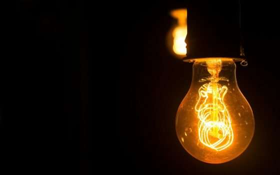Luce e gas con Pulsee: prezzo fisso per 24 mesi e 245€ di sconto extra in bolletta