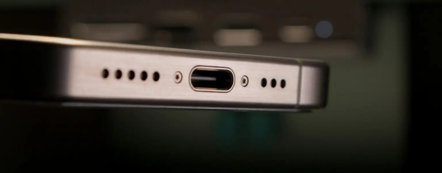 Copertina: Nuova vulnerabilità permette il jailbreak dell’iPhone