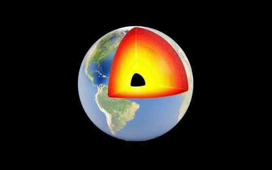 Il nucleo fuso della Terra ha improvvisamente invertito la sua rotta