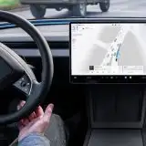 Il video della Tesla che entra in casa e uccide, risponde Elon Musk