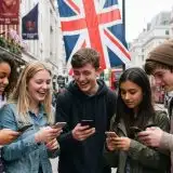 Social media: nuove restrizioni per gli adolescenti in UK