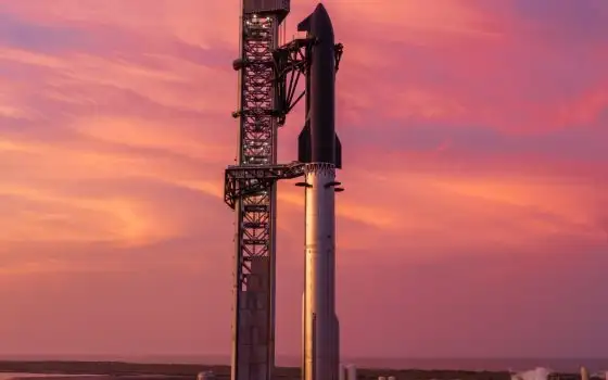 Starship: 13esimo test completato, ma il booster è esploso