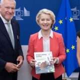 Social media: proposta di ban per under 13 in Europa