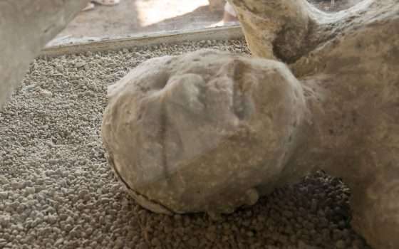 Alcuni corpi di Pompei hanno i denti e c'è una spiegazione per questo