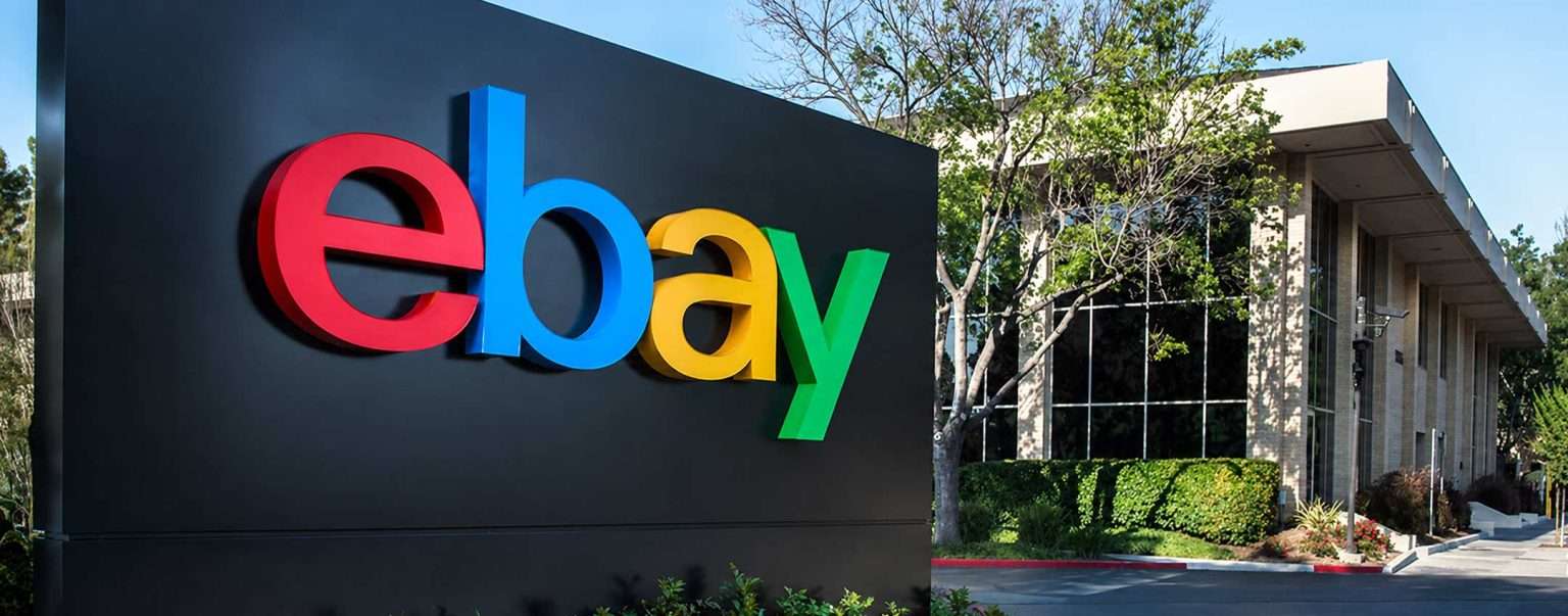 Anteprima: Ragni e corona funebre: chiuso l’incredibile caso stalking di eBay