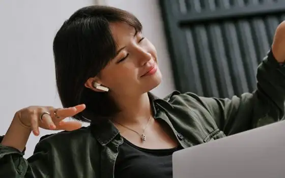 Sennheiser ACCENTUM: auricolari true wireless dal grande comfort e qualità audio top
