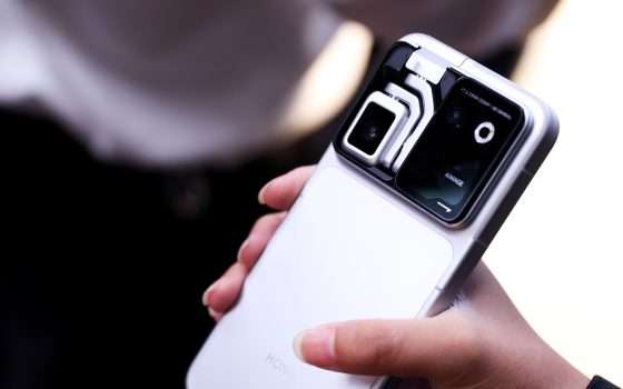 HONOR Robot Phone: finalmente qualcosa di nuovo