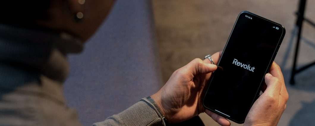 Revolut: dati dei clienti ad una falsa agenzia governativa