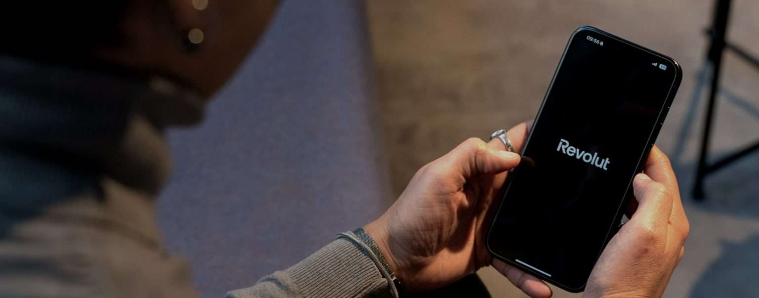 Anteprima: Revolut: dati dei clienti ad una falsa agenzia governativa