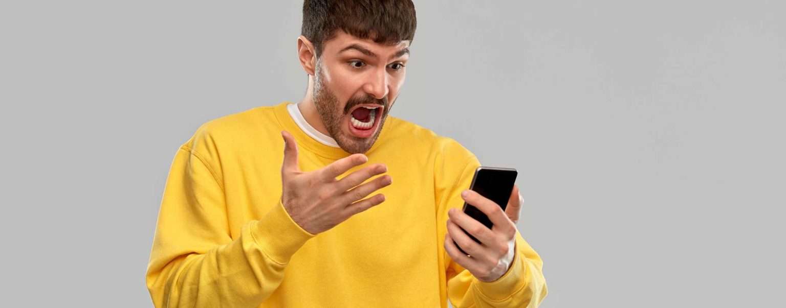 Anteprima: Fitbit, l’AI di Google Health sbaglia le calorie: utenti infuriati