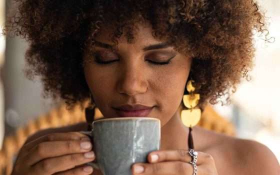 Caffè: annusarlo riduce lo stress e stimola l’attività cerebrale