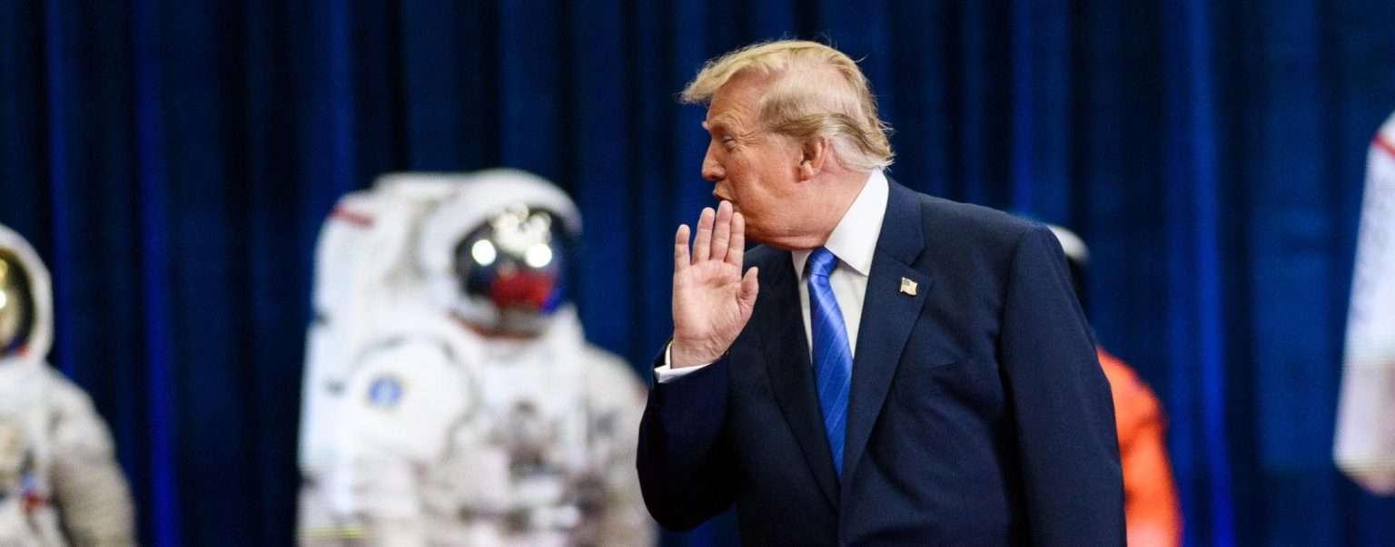 Anteprima: Tranquilli, l’AI non ci ucciderà tutti (lo ha detto Trump)