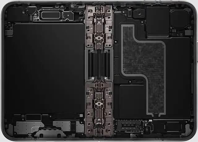 Il design interno di iPhone Duo