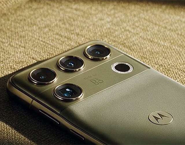 Il design di Motorola Signature 27