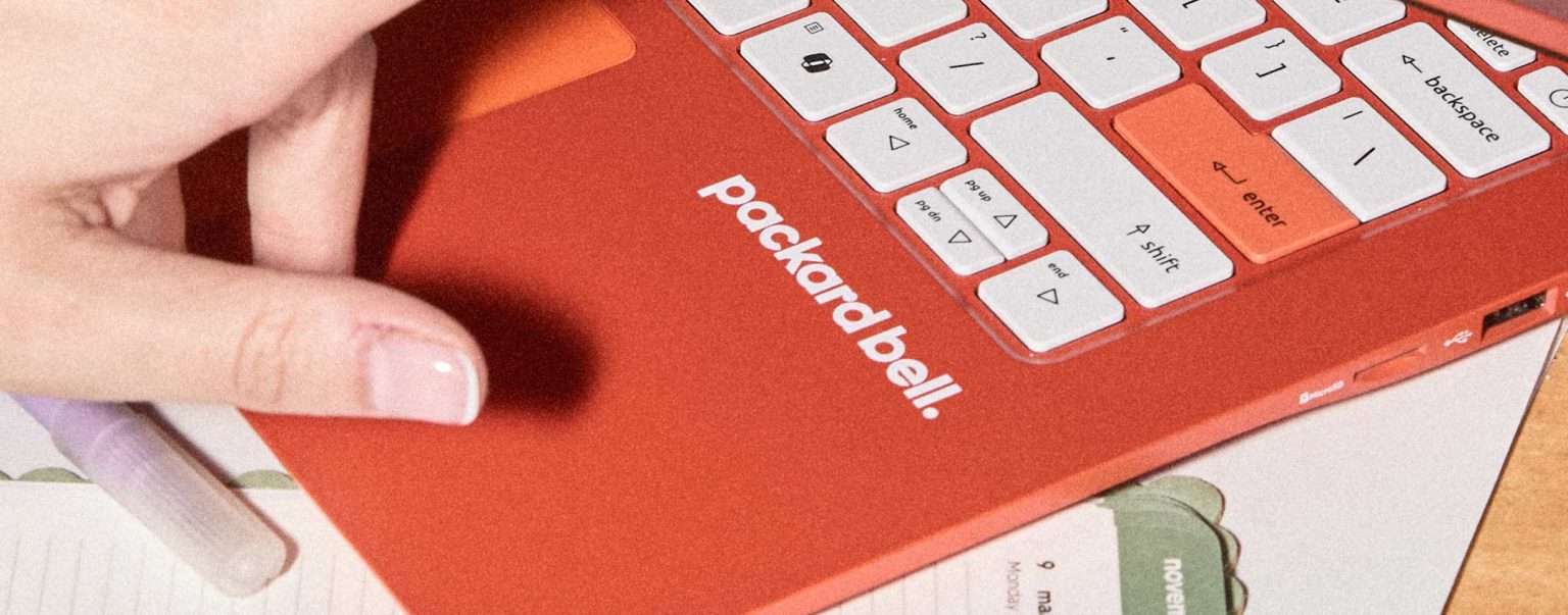 Anteprima: Packard Bell torna con nuovi laptop, giradischi e gadget