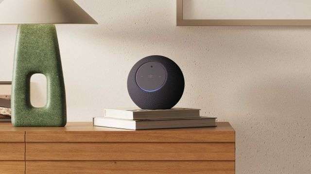 Echo Studio con Home Camera