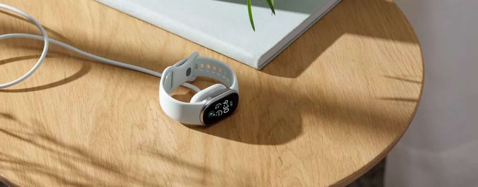 Anteprima: Google Fitbit Edge: nuovo fitness tracker con schermo
