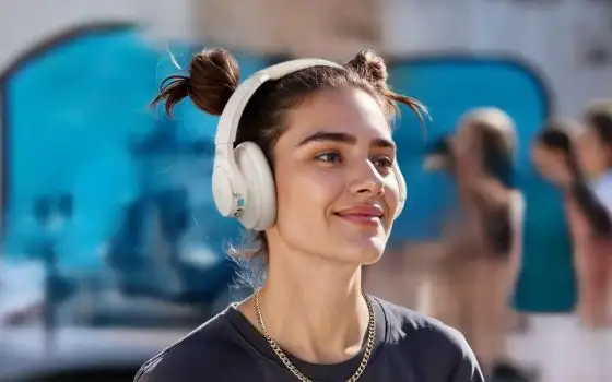 Bassi profondi e 60 ore di autonomia: le Cuffie Soundcore Q11i sono un best buy su Amazon