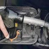 Diesel oltre 2,2 euro, il Governo valuta le accise mobili