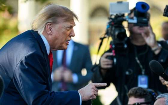 Ban per il termine AI: Trump vuole solo Super Intelligence