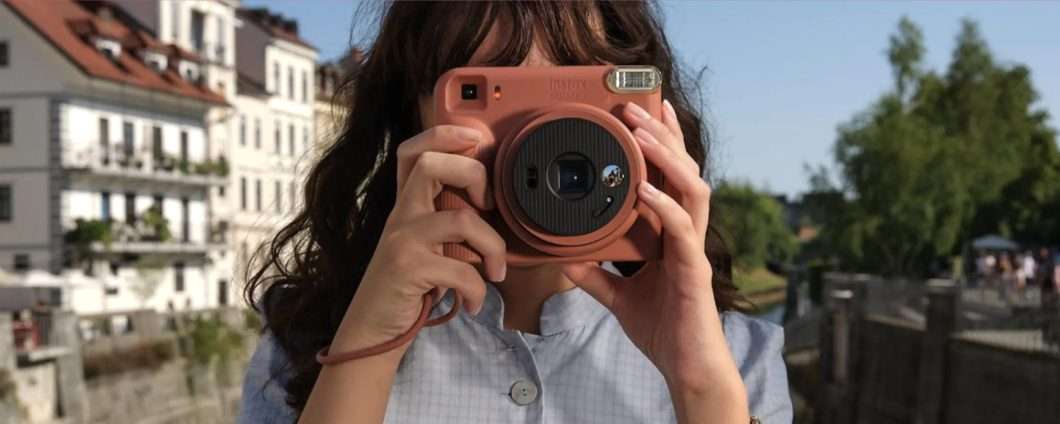 Fujifilm instax SQUARE 2 è la nuova istantanea con filtri integrati
