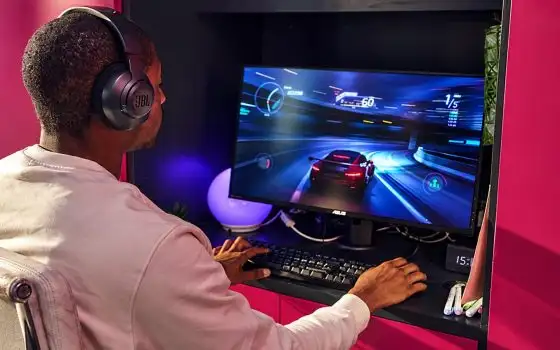 JBL Quantum 100M2 a 23 euro: le cuffie gaming sono un affare