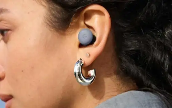 Pixel Buds, Google annuncia 5 novità: ecco i modelli compatibili