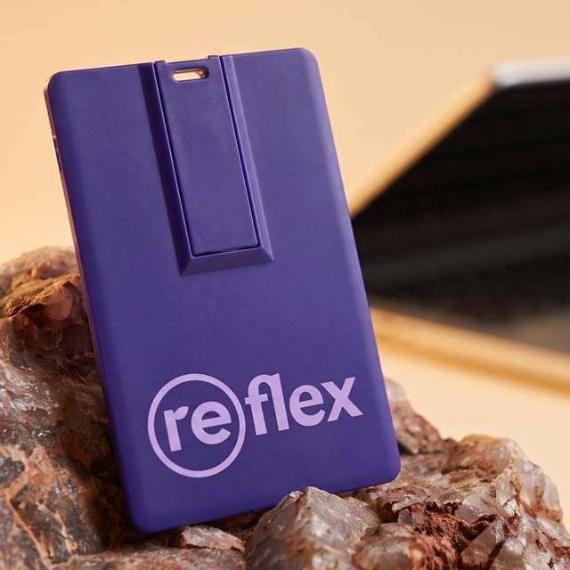 La pendrive USB di refurbed e Google per l'installazione di ChromeOS Flex