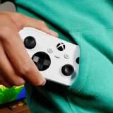 XBOX Nano Controller è un'ottima idea, già in preordine su Amazon