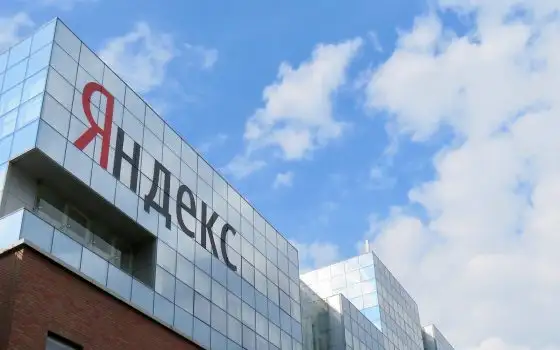 Yandex, droni colpiscono due data center in Russia: gravi disservizi